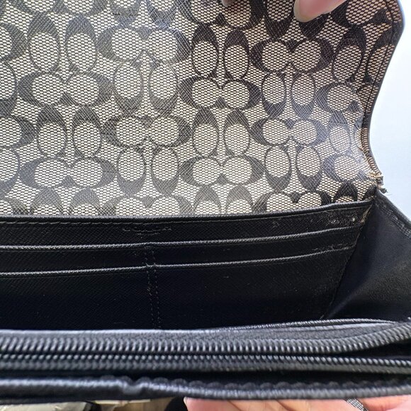 Coach Signature C Trifold Wallet Black Patent Y2K - Picture 7 of 8